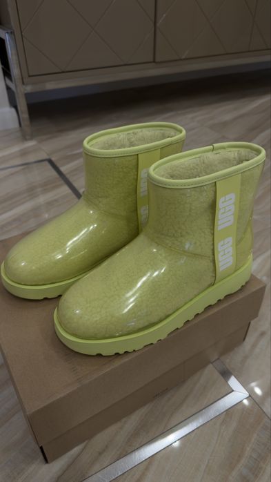 Зимові чоботи  Уггі Ugg 39 розмір