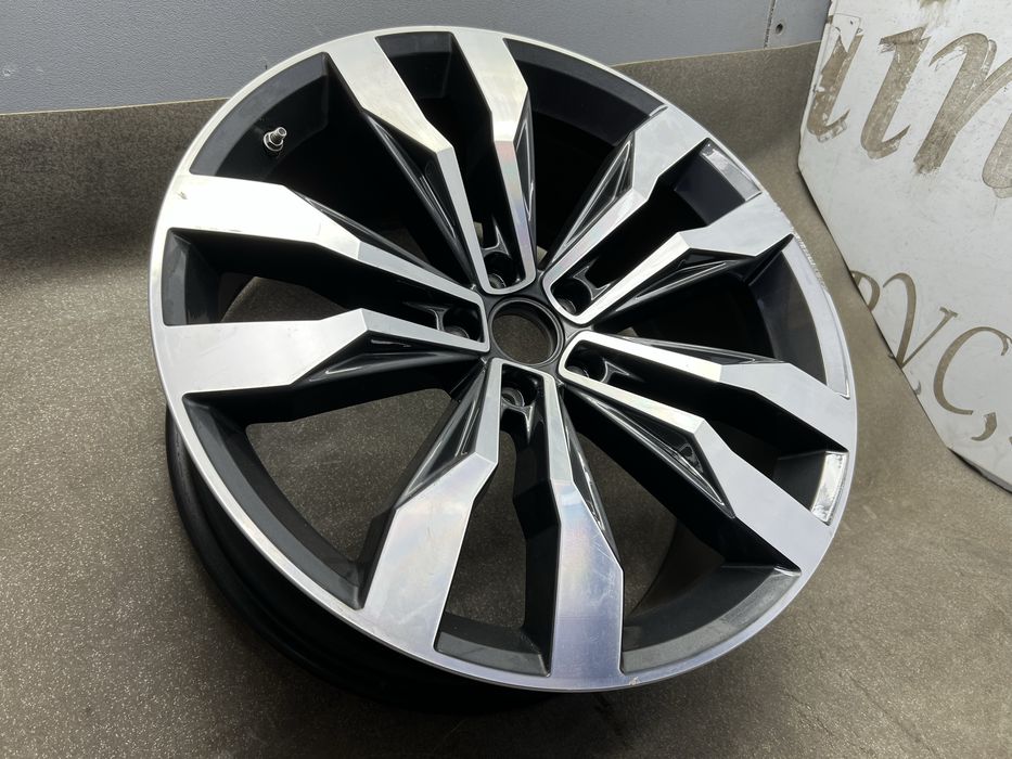 Диск 1шт R20 5 112 et38 J8.5 Оригінал VW Tiguan R-line тігуан suzuka