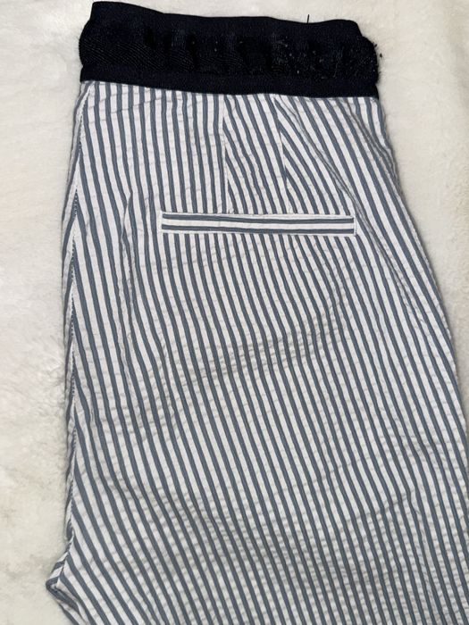 Calça risca fina - Zara