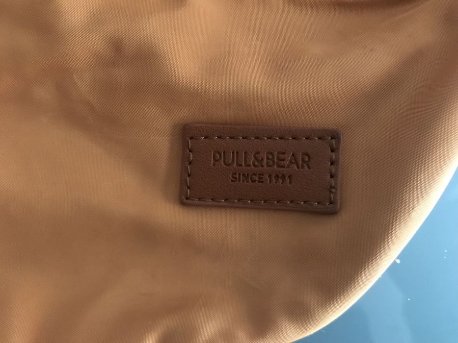 Bolsa oval Pull&Bear