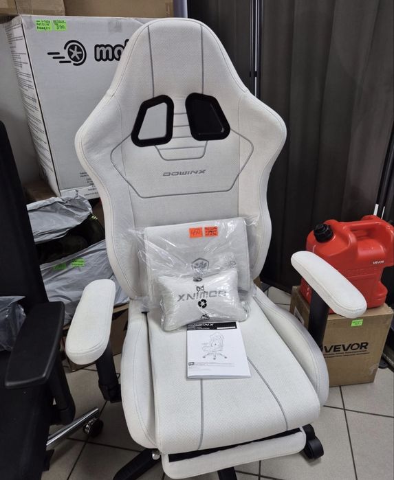 Oddam fotele gamingowe