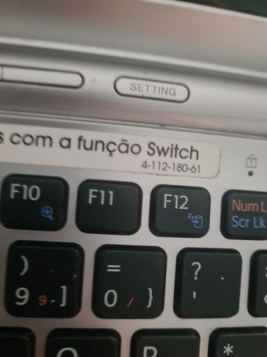 Wio computador cinzento