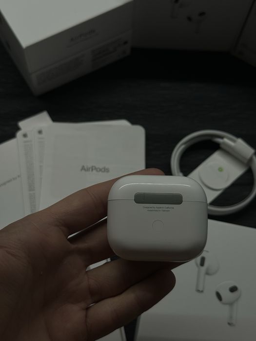 AirPods 3 generacji