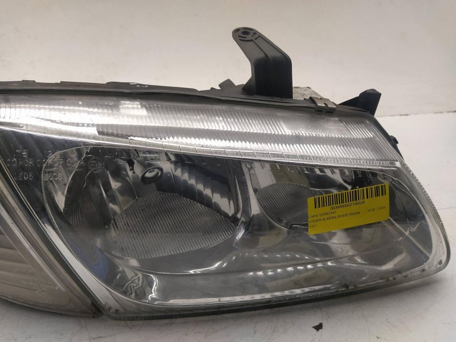 farol direito nissan almera