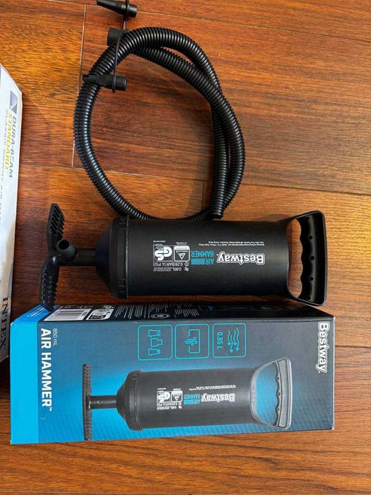 Colchão de ar Intex Dura-Beam Standard + bomba manual Bestway Air Hammer – conjunto