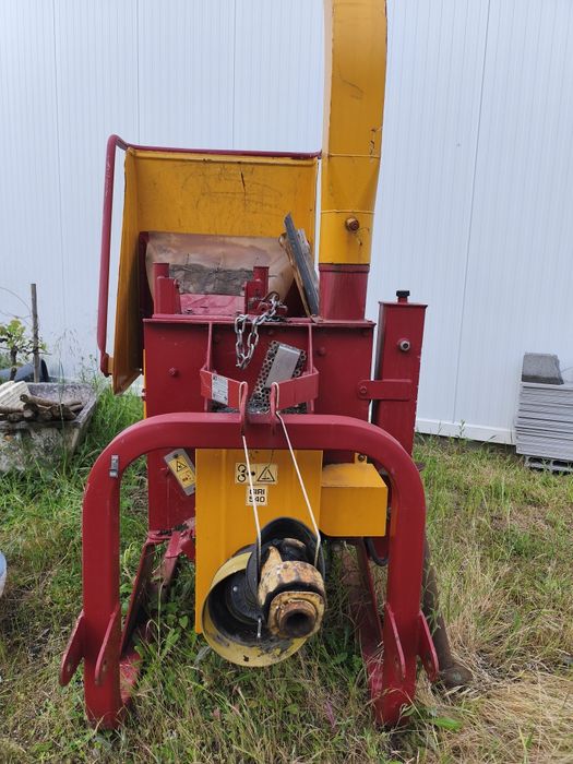 triturador biomassa trator