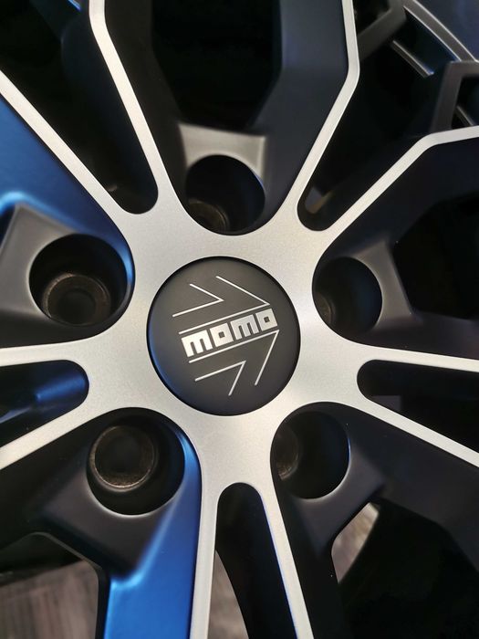 Легкосплавний диск MOMO Massimo R17 7,5J 5x112 ET40 DIA79,6 Matt Black Polished