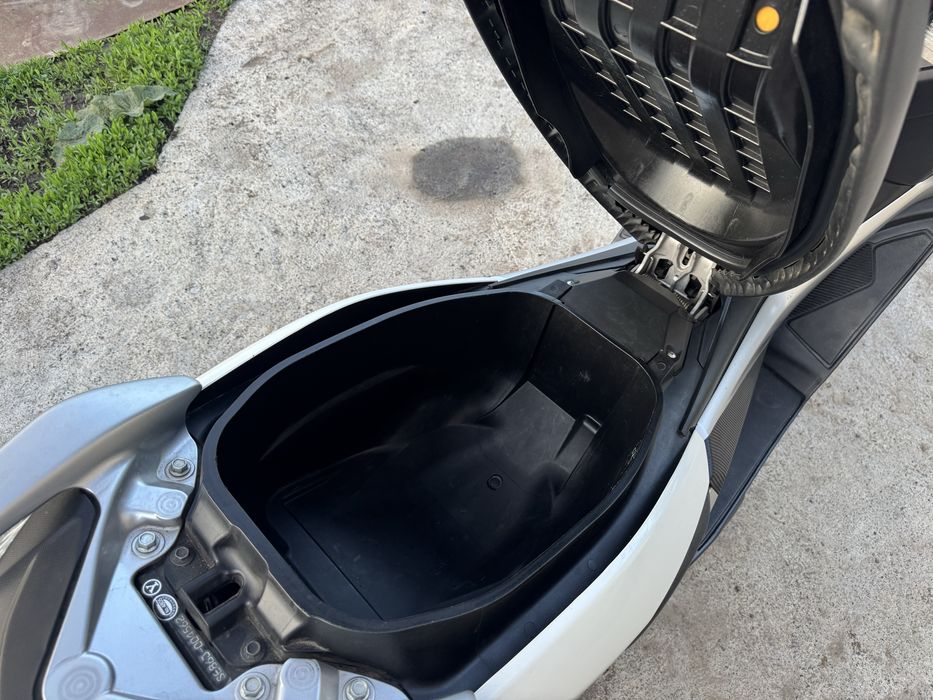 Yamaha n-max 125