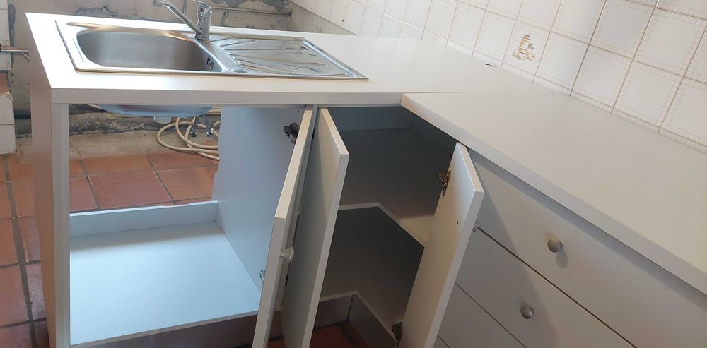 Armário de cozinha completo - superior e bancada