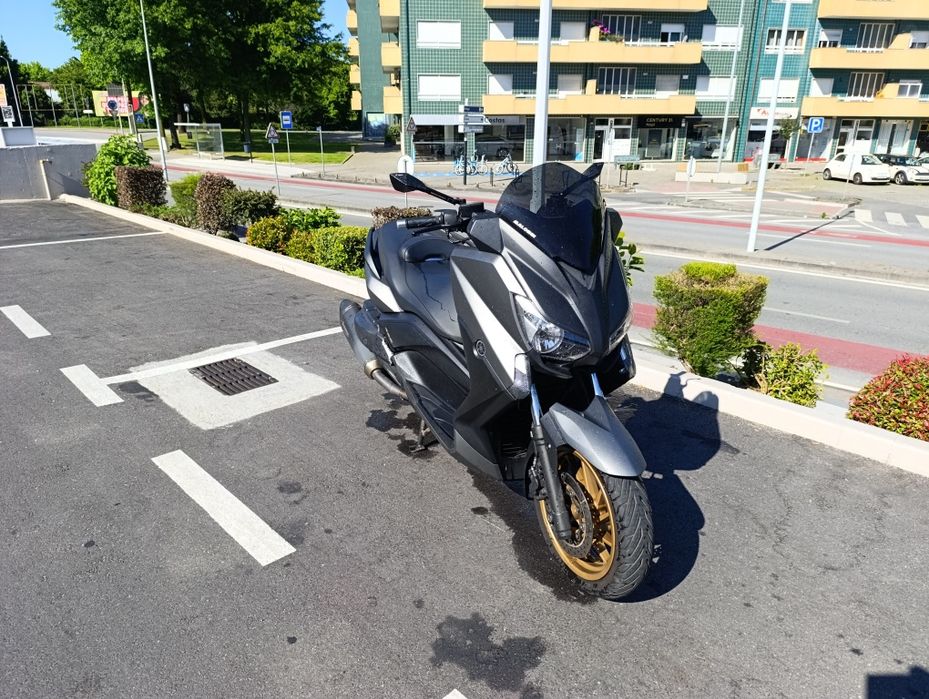 Yamaha x max 400