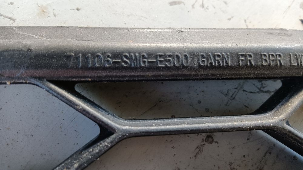 Grelha frontal de parachoques Honda Civic 8 de 2009