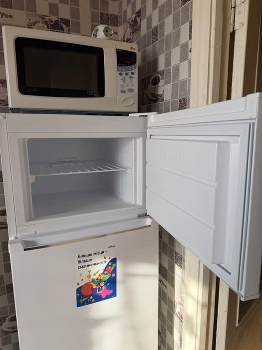 Продам холодильник Vestfrost