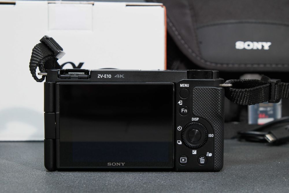 Sony ZV-E10 + kit 16-50mm (ТОП комплект)