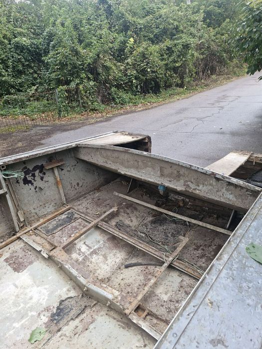 Продам лодку прогрес 4