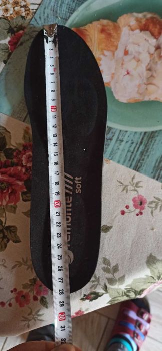 Ботинки кожанные 43 р, 28 см, состояние новых