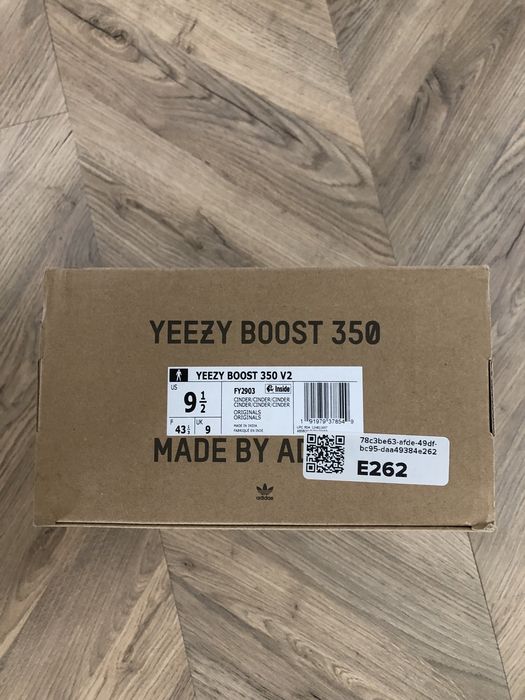 Кросівки Yeezy boost 350