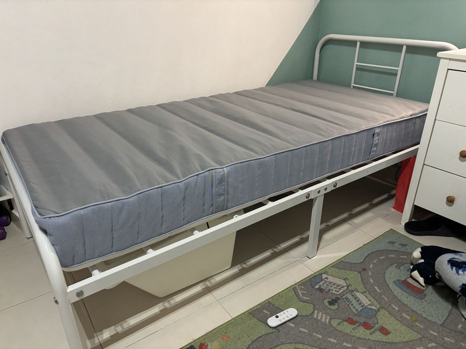 Cama solteiro 90X200cms