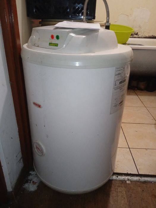 Bojler elektryczny 60 l