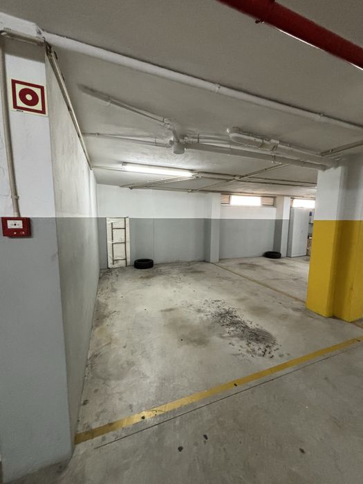 Vende-se - Apartamento T2 com terraço no Porto