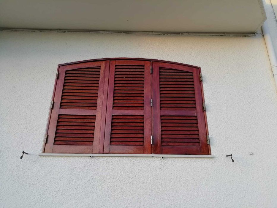 Window and corresponding exterior door frame in antique wood64286301685507121