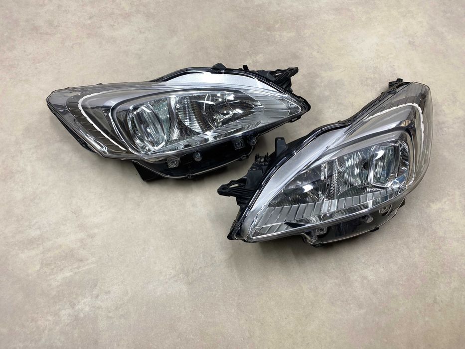 Передні фари Peugeot 508