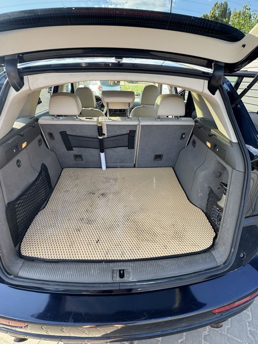 Продам Audi Q5 2010