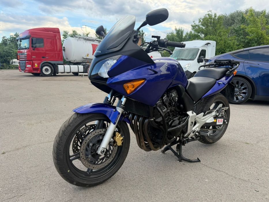 Продам мотоцикл HONDA CBF 600 SA