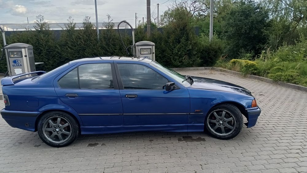 bmw e36i sedan 316