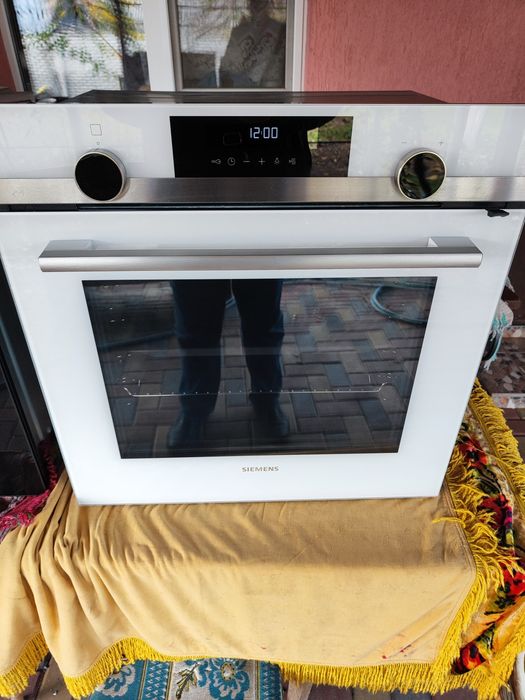 Духовий шкаф Siemens