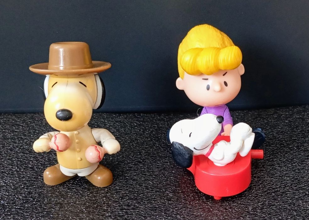 McDonald's Snoopy 1999 e 2015.
