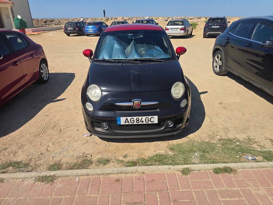Carro bonito e citadino