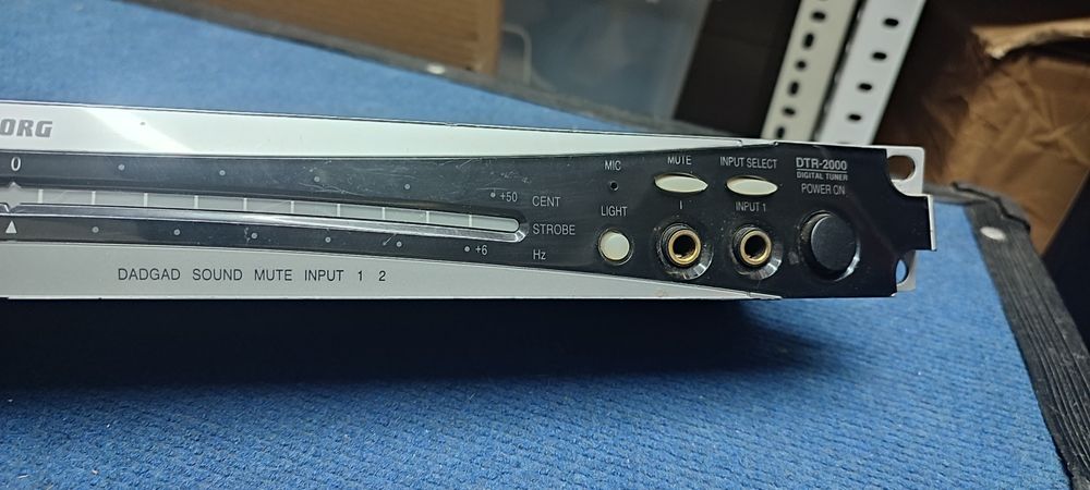 Afinador rack korg DTR 2000