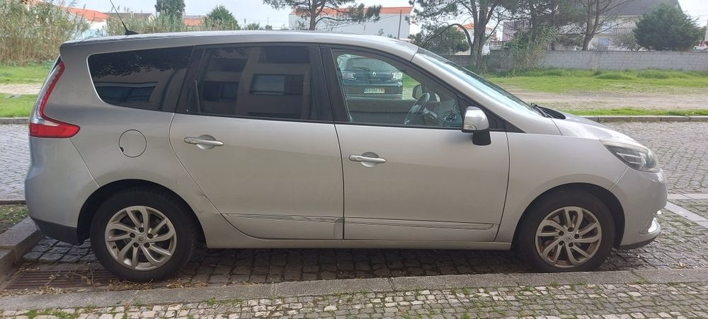 Renault Grand Scenic 1.6 dCi 130 cv, Diesel, 2013.  Matrícula Espanhola