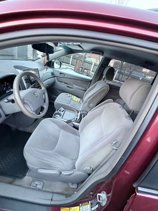 Toyota Sienna 4x4