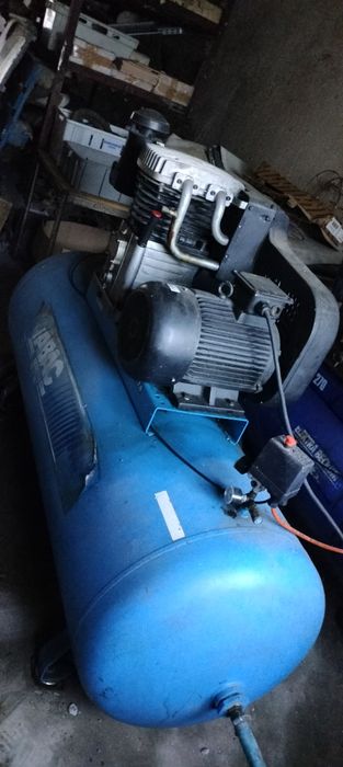 Sprężarka, kompresor 2-tłokowy ABAC PRO B6000 7,5HP 5,5kW 500l