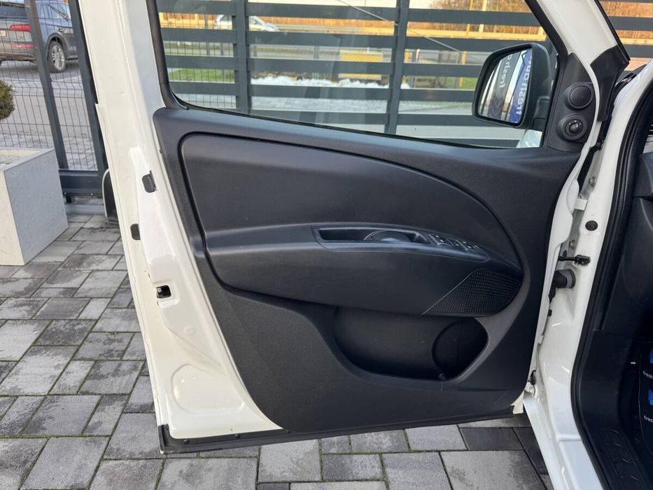 Opel Combo 2018 freshauto