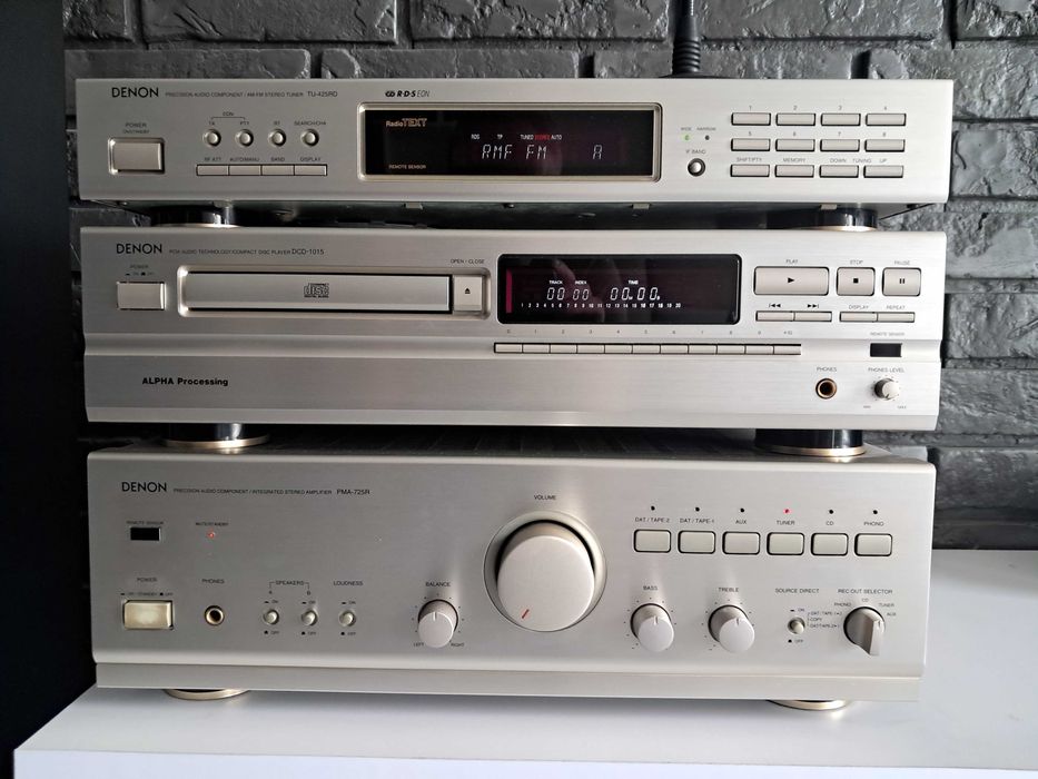 Wieża Denon HiFi Denon PMA 725R Denon DCD 1015 Denon TU 425RD 2x pilot uszkodzony CD i potencjometr wzmacniacza