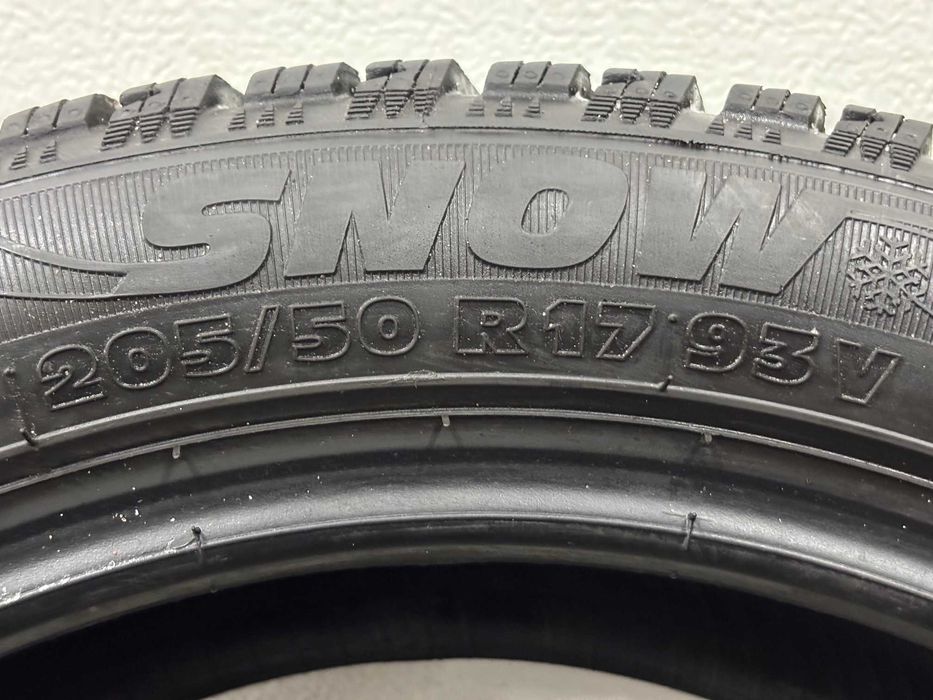 205/50/17 93V Riken Snow opona używana Zimowa Bydgoszcz