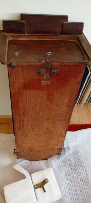 Relógio parede antigo madeira