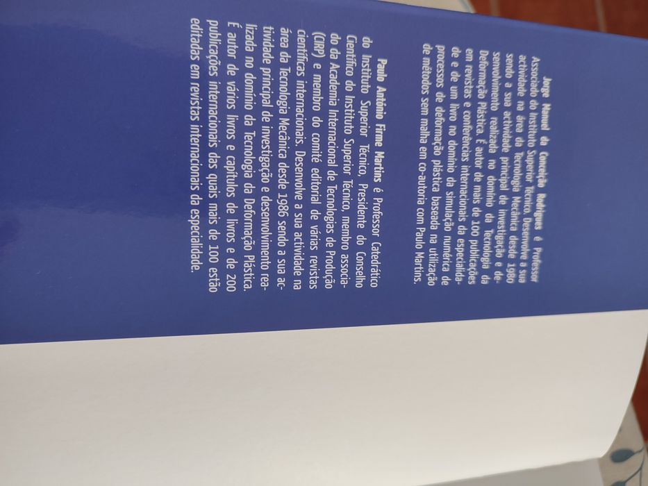 Vendo livro " tecnologia mecânica"