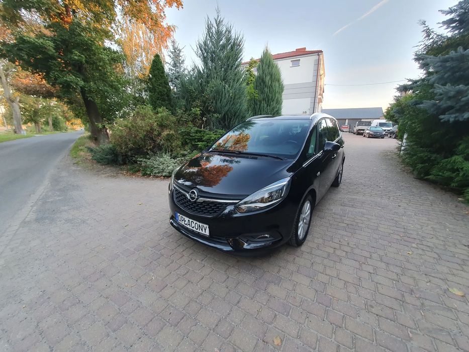 Opel Zafira 1.4 140KM OPŁACONY Bezwypadkowy serwis nawigacja kamera ledy ksenony