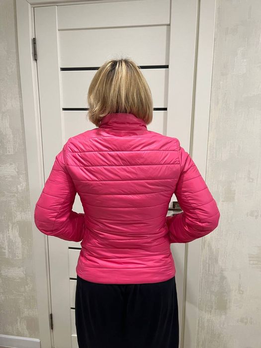 Куртка спортивна, розмір М, демісезонна