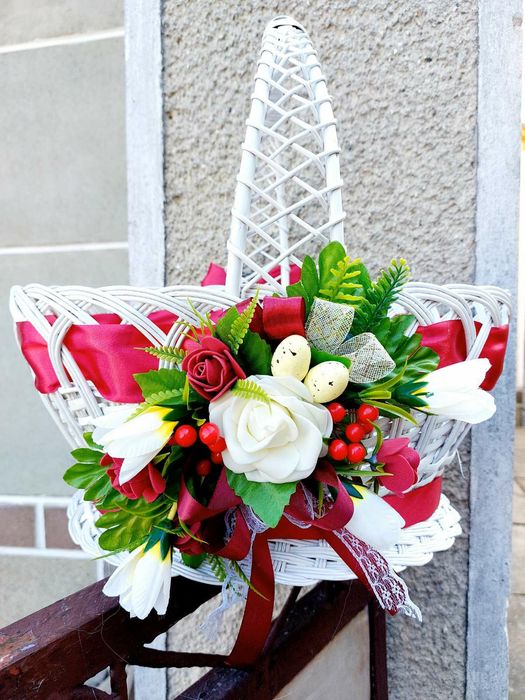 Пасхальні кошики з декором