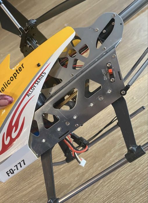 Helikopter FQ777