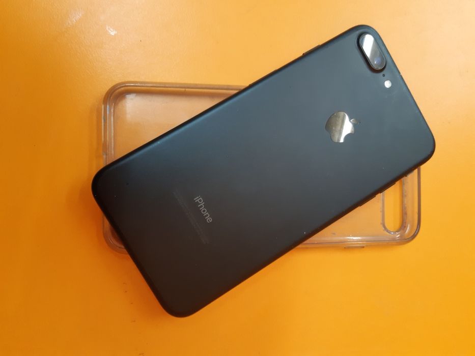 Apple IPhone 7 pluse 128 gb