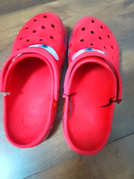 Crocsy McQueen czerwone