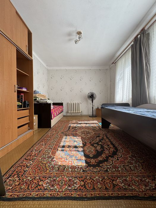 Продаж будинку і зем ділянки/Сонячне