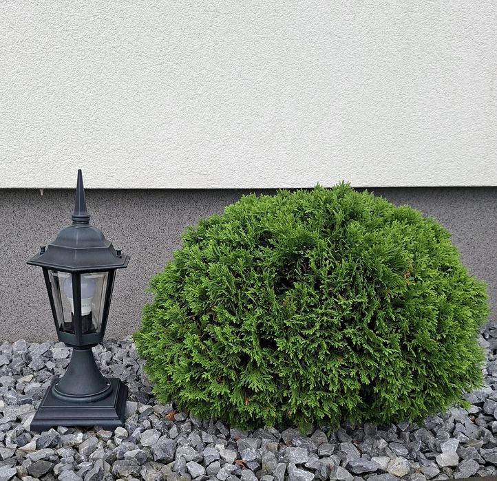 Lampa ogrodowa stojąca