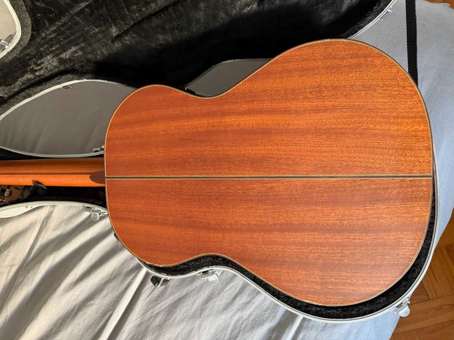 Guitarra electro clássica La Alpujarra 90 concert maciza