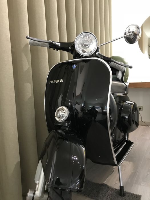 Mota Vespa 50S preta